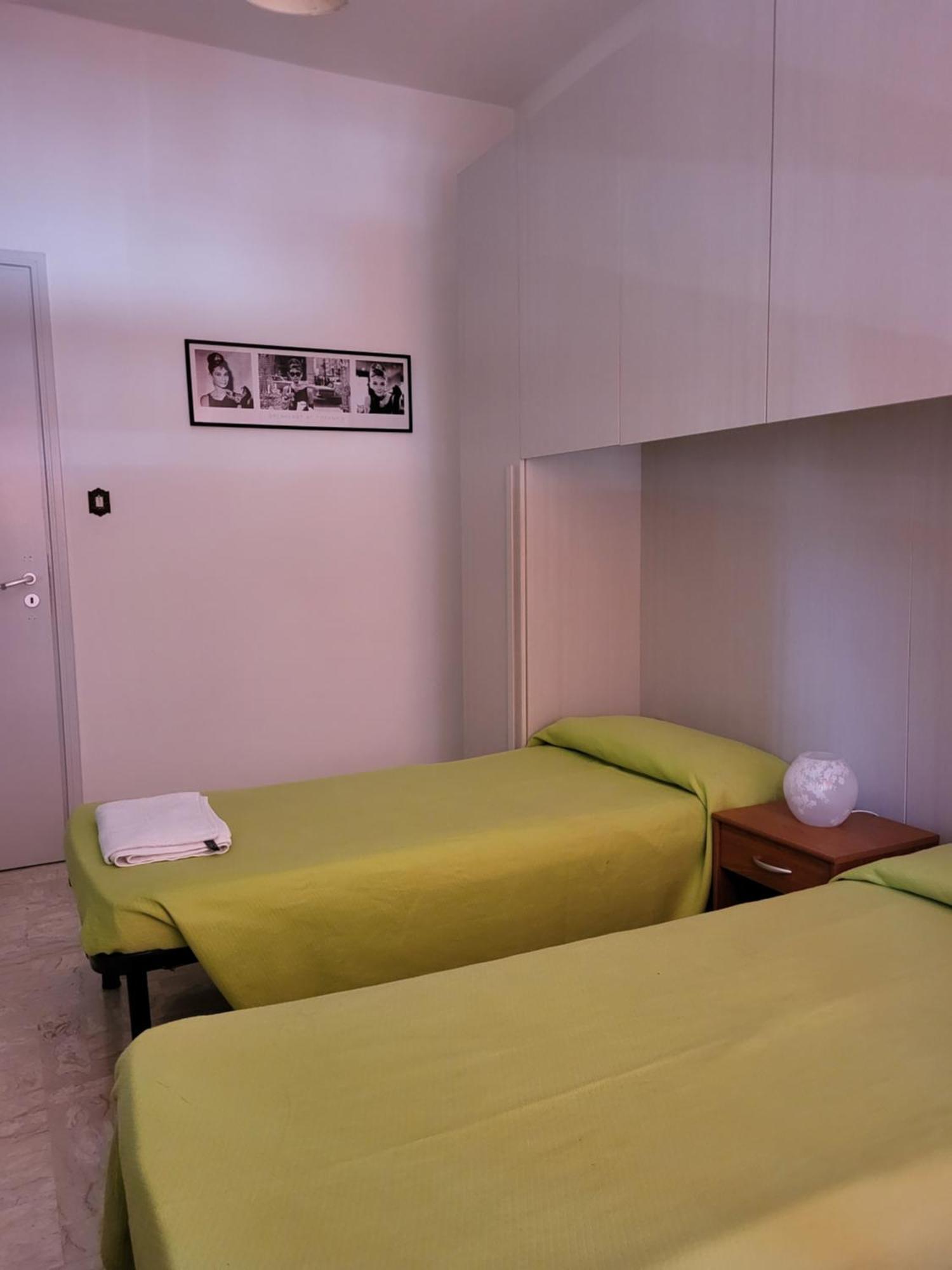 Home Sweet Home Tiburtina Station Рим Екстер'єр фото