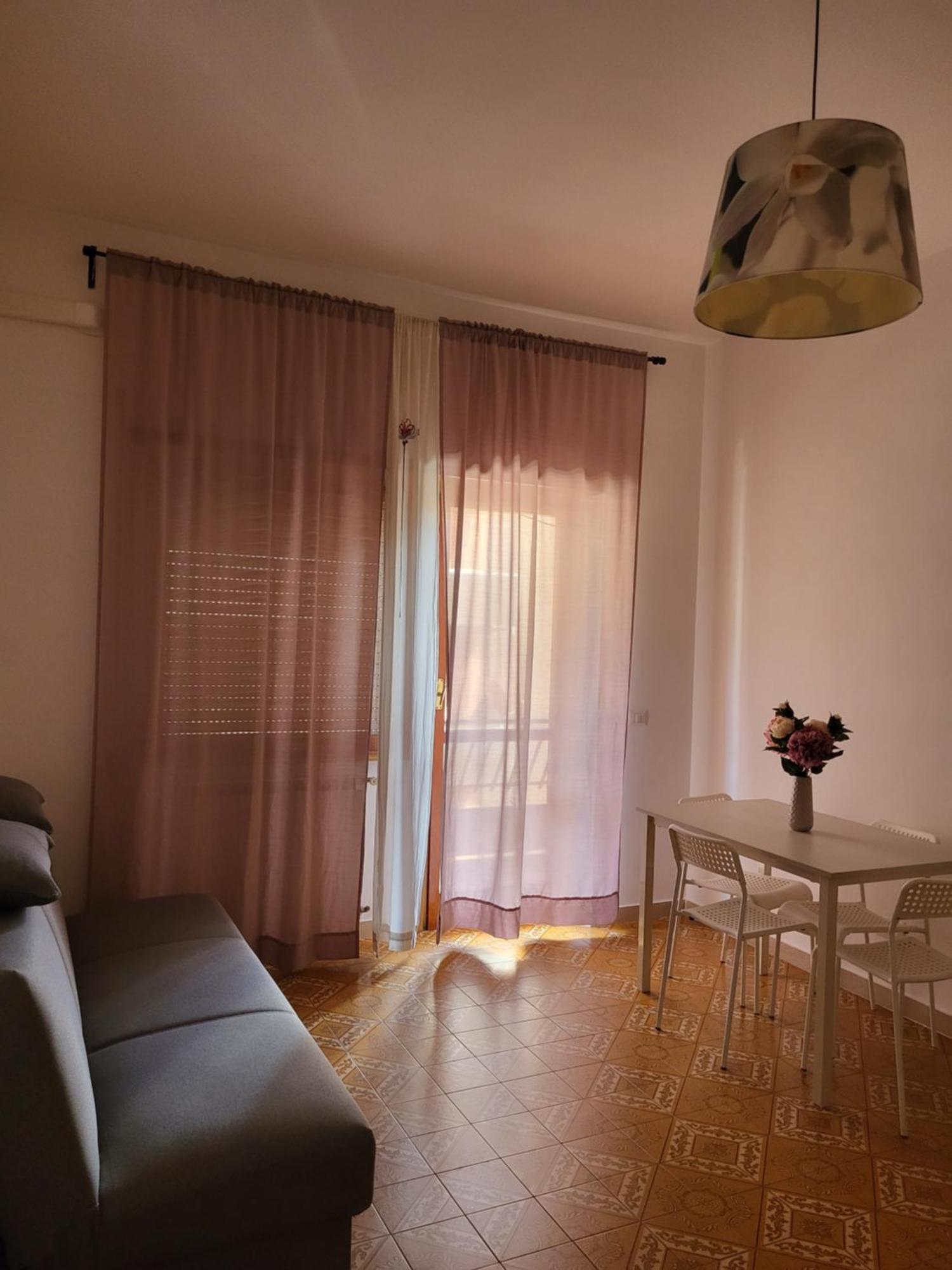 Home Sweet Home Tiburtina Station Рим Екстер'єр фото