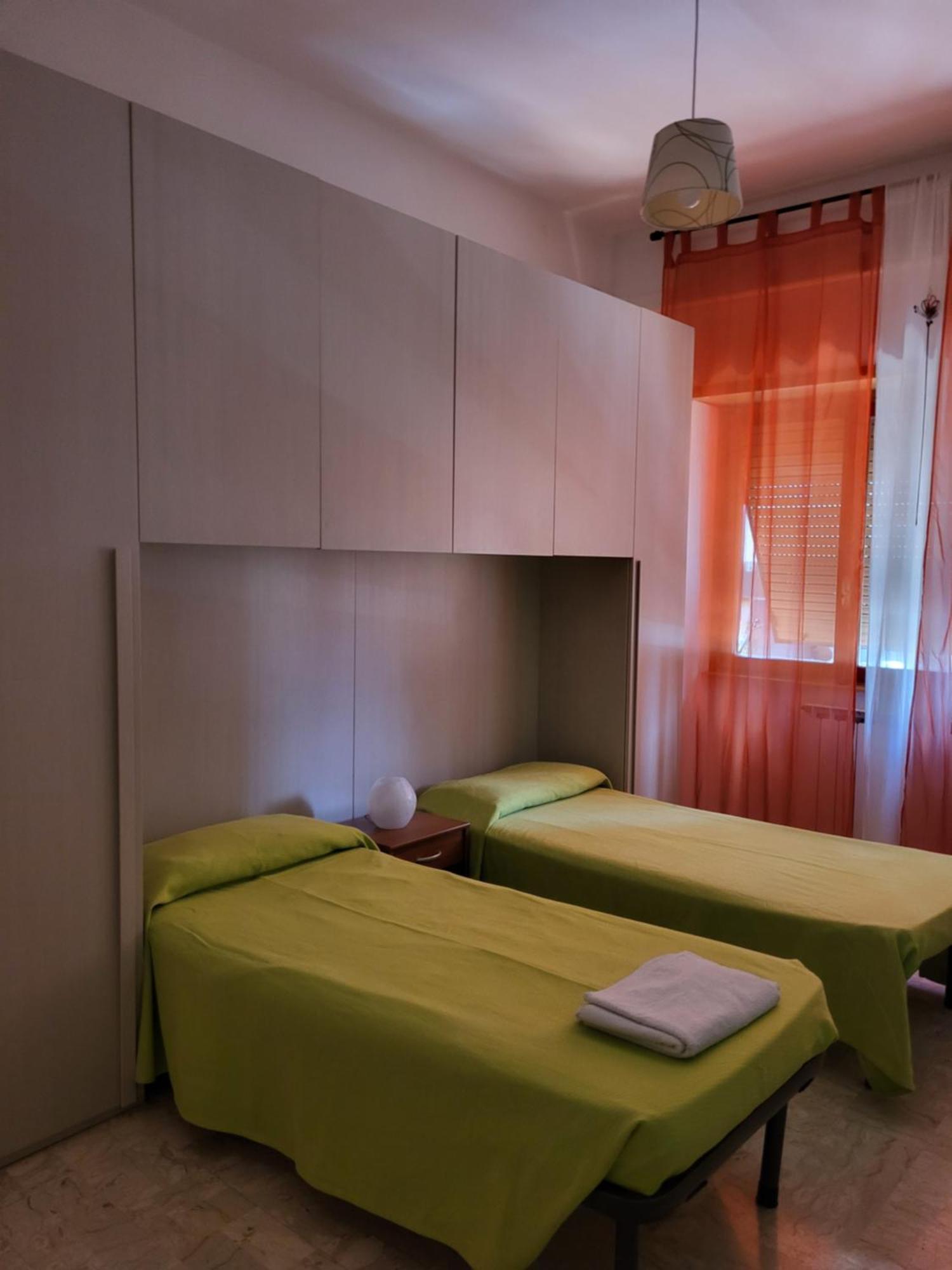 Home Sweet Home Tiburtina Station Рим Екстер'єр фото