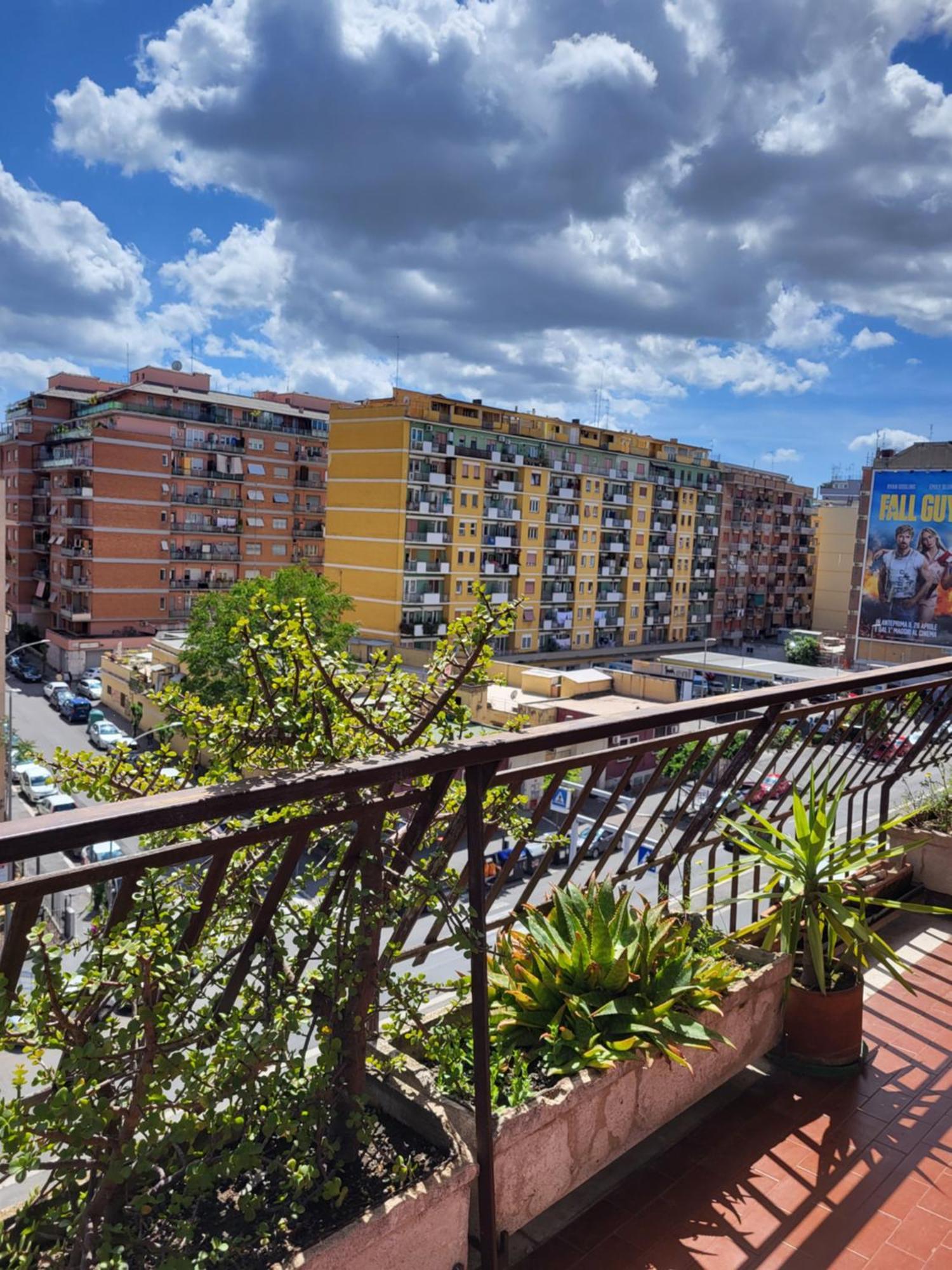 Home Sweet Home Tiburtina Station Рим Екстер'єр фото
